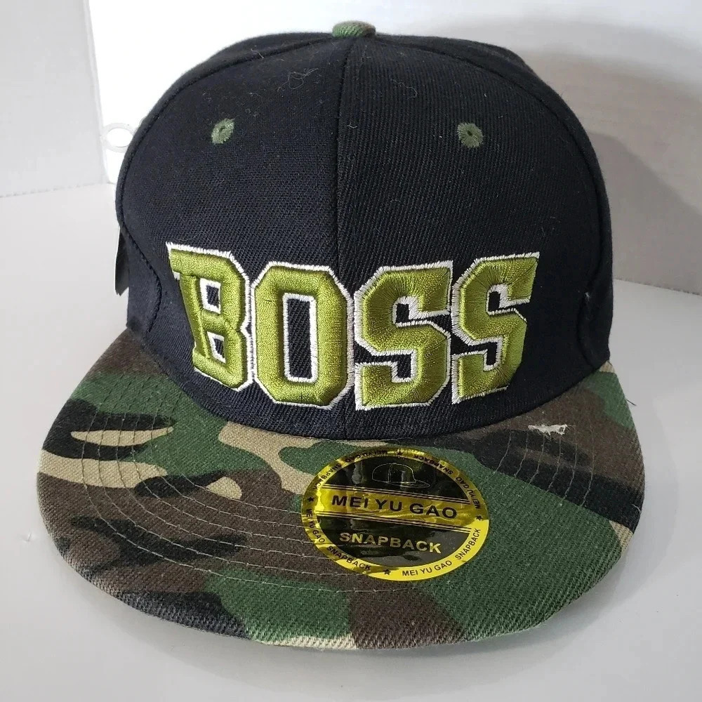 NWT,Boss Mens Black/Green Camo Flat Bill Snapback Hat.
